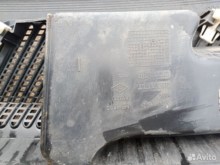 Renault Scenic 3 жабо