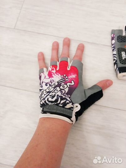 Перчатки велосипедные