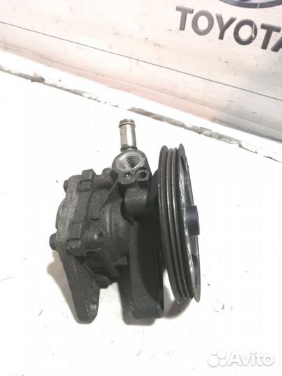 Насос гур на Toyota Mark 2 1GFE Beams