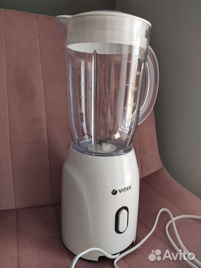 Блендер кухонный vitek