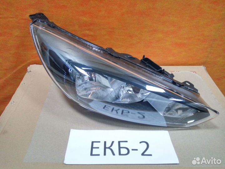 Фара правая Ford focus 3