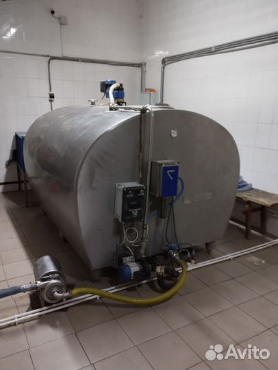Танк охладитель молока 3200