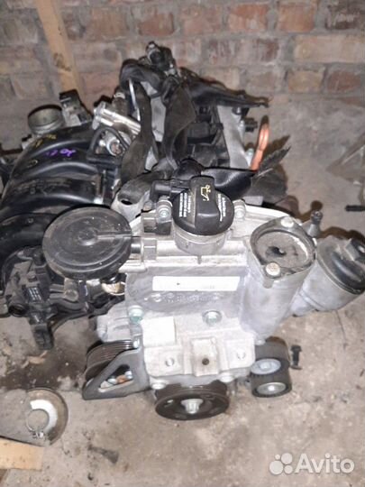 Двигатель Фольксваген Гольф 5 1.6i BLP 90 т.км