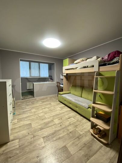 3-к. квартира, 87 м², 1/10 эт.