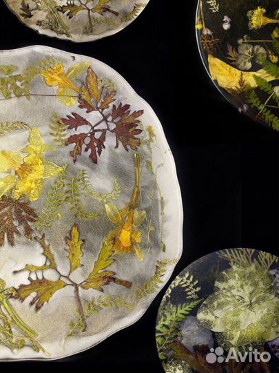 Поднос/подставка из эпоксидной смолы с цветами