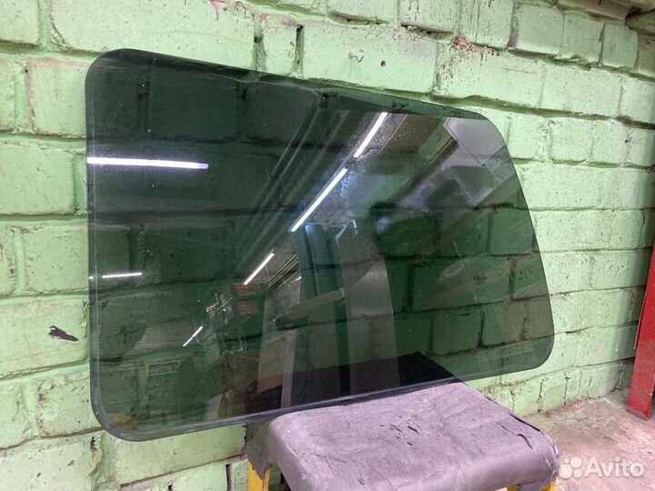 Стекло Toyota Lite Ace заднее левое KR42