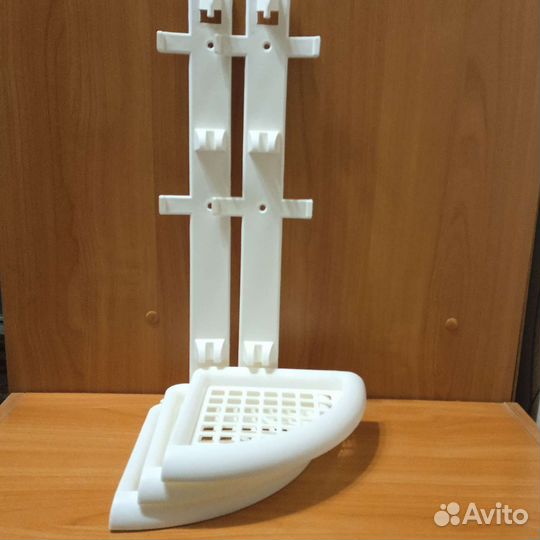 Угловая полка для ванной