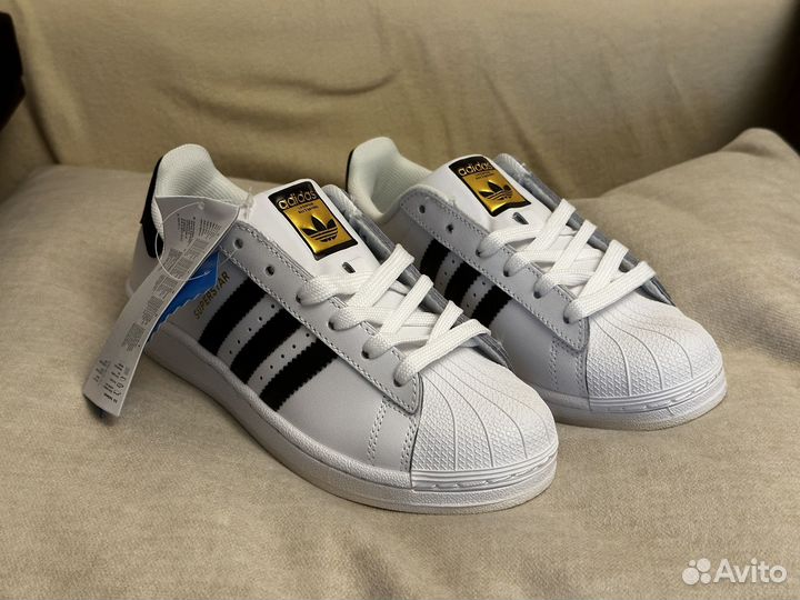 Adidas superstar