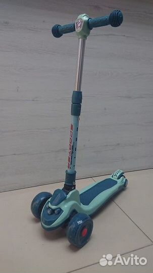 Самокат Luxmom YL-301