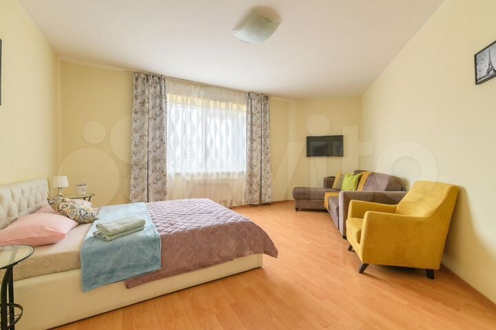 2-к. квартира, 70 м², 4/25 эт.