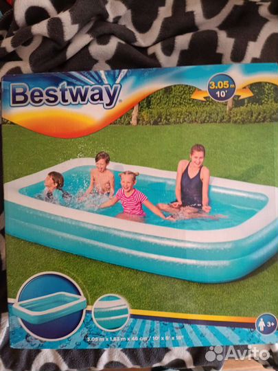 Надувной бассейн