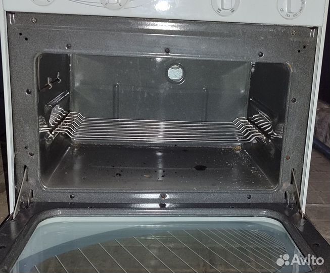 Электроплита с духовкой