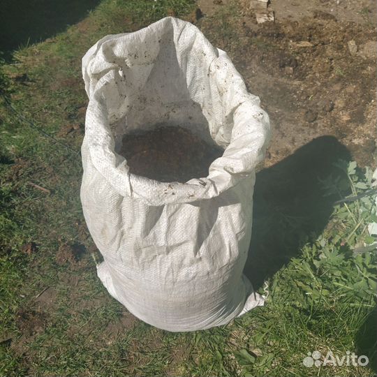 Куриный помет в мешках