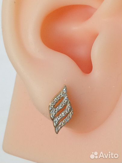 Золотые серьги с фианитами