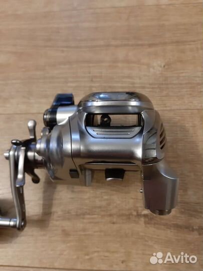 Shimano ForceMaster 2000MK катушка. Пробег 24 км