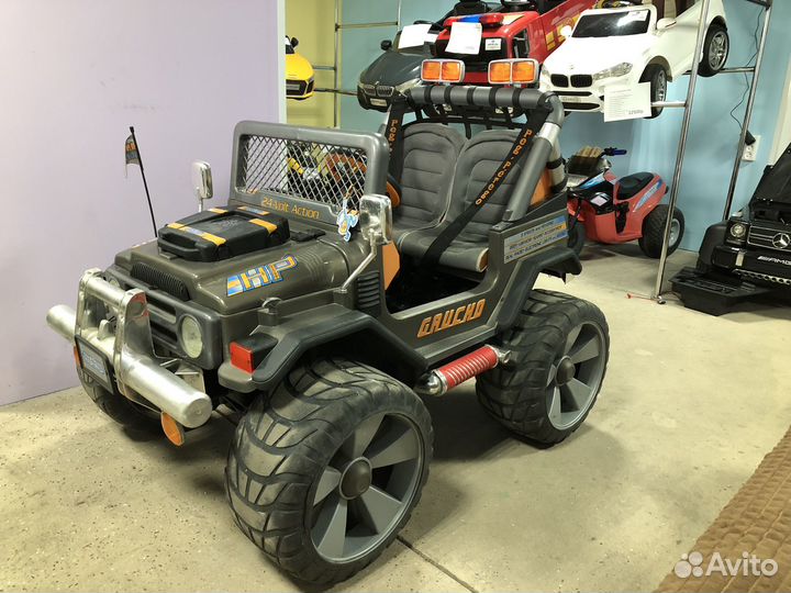 Детский электромобиль