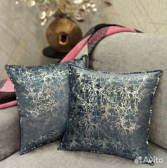 Подушка декоративная. Новая