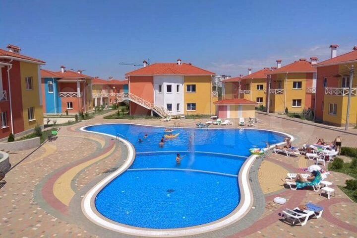 1-к. квартира, 50 м², 1/2 эт.