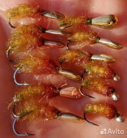 Муха ручейник