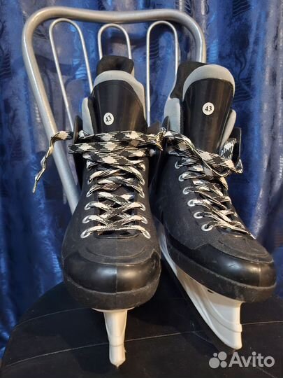 Коньки хоккейные 43 размер