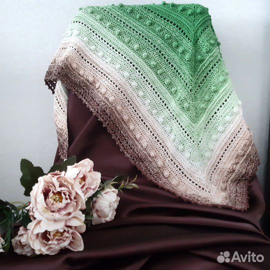 Бактус (шаль) ручной работы