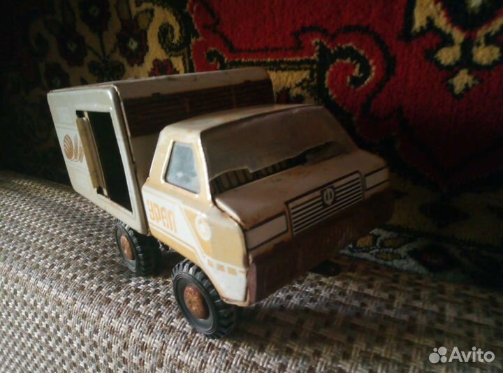 Игрушки СССР машинка, танк