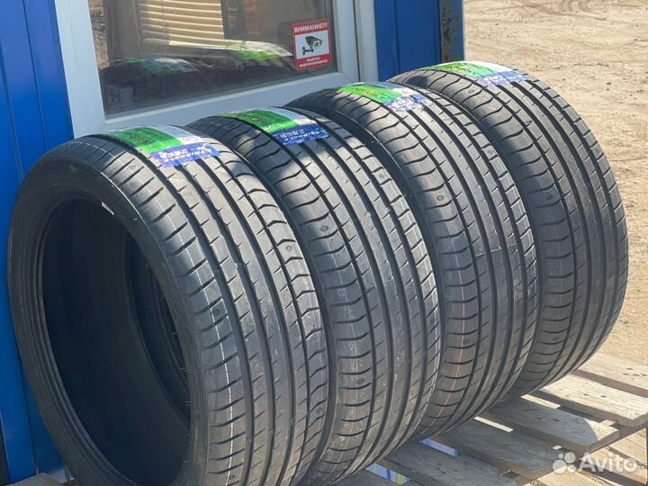 Triangle EffeXSport TH202 255/40 R20