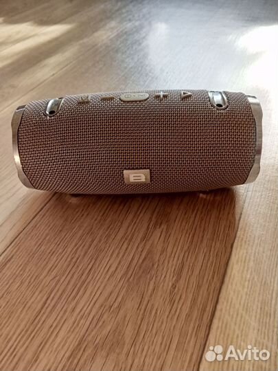 Портативная колонка bluetooth JBL