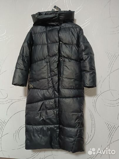 Пуховик женский 42 44