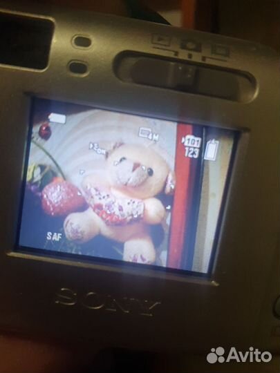 Фотоаппарат Sony мыльный как пленка 4 мп для ретро