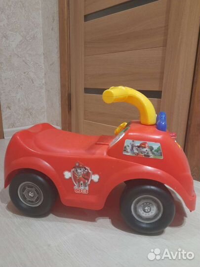 Машина каталка толокар