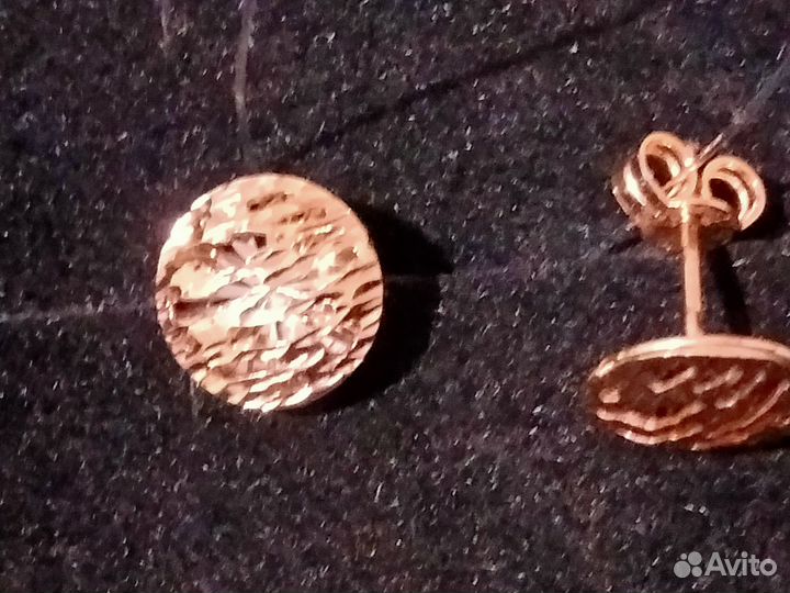 Золотые серьги