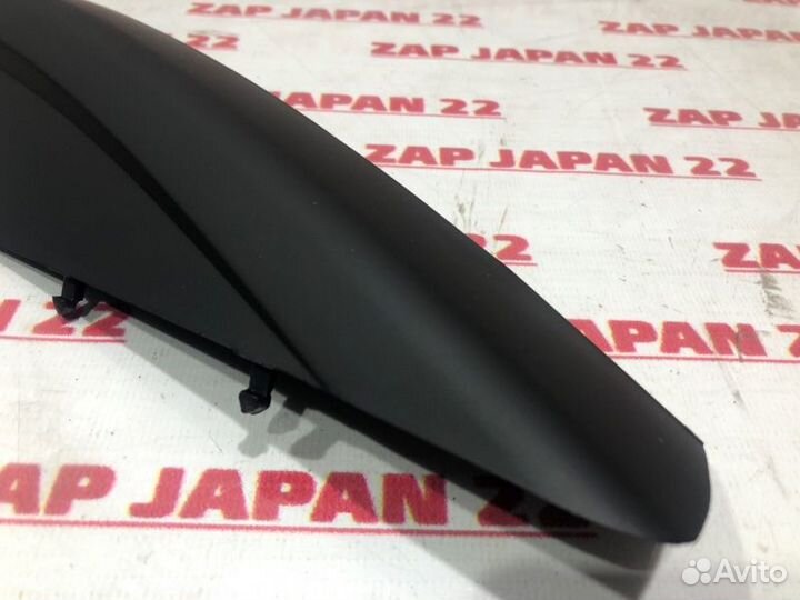 Крышка рейлинга передняя правая Hyundai