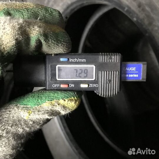 Yokohama Ice Guard IG30 215/65 R16