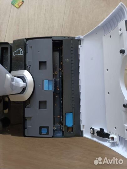 Пылесос с функцией мытья пола ILife W150