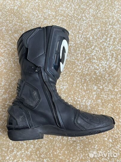 Мотоботы Forma