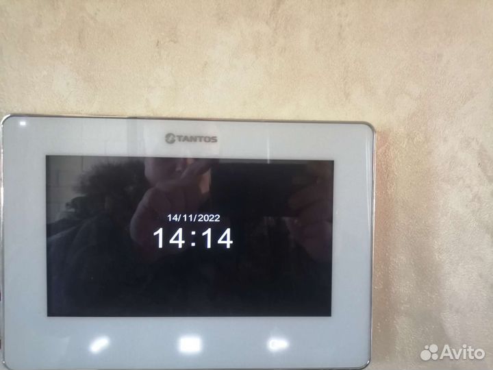 Установка камер видеонаблюдения и видеодомофонов