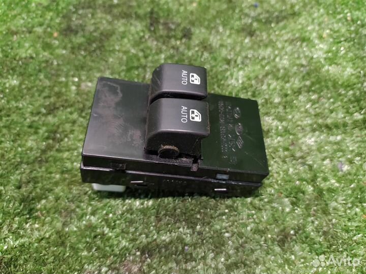 Блок управления стеклоподъемниками KIA ceed (ED)