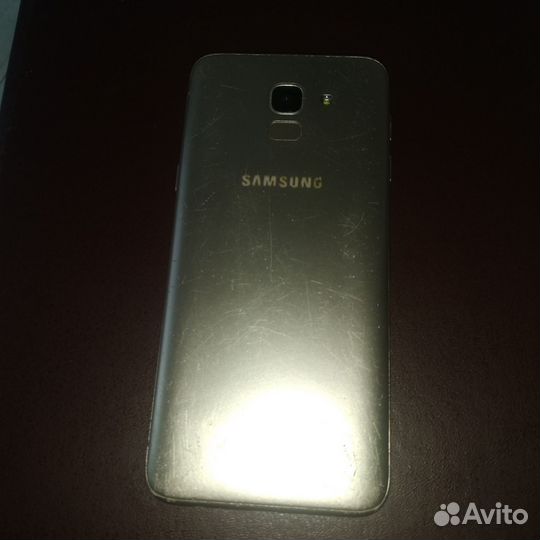 Samsung Galaxy J6 (2018), 3/32 ГБ