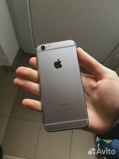 iPhone 6S, 32 ГБ
