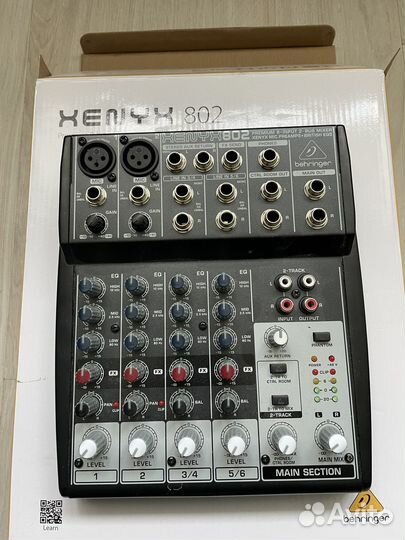 Микшерный пульт behringer xenyx 802