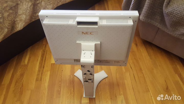 Профессиональный мони.NEC MultiSync 2190UXp 21дюйм