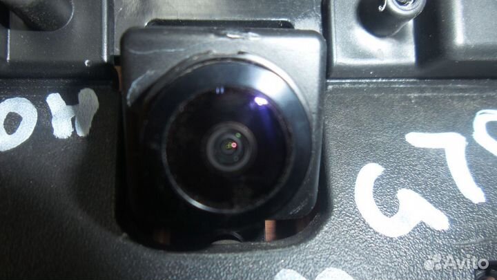 Hyundai genesis G 70 камера фронтальная