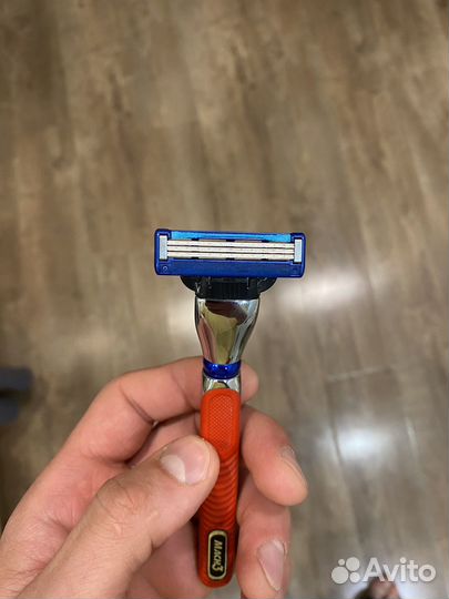 Бритвенный станок gillette mach 3