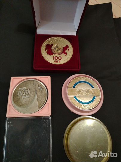 Настольные медали