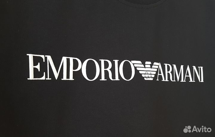 Футболка Emporio Armani черная