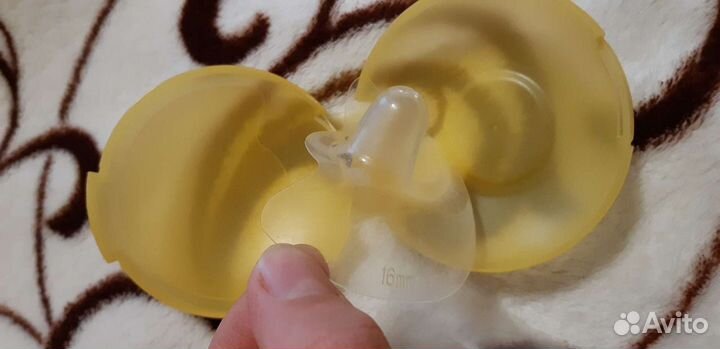 Накладки на грудь Medela