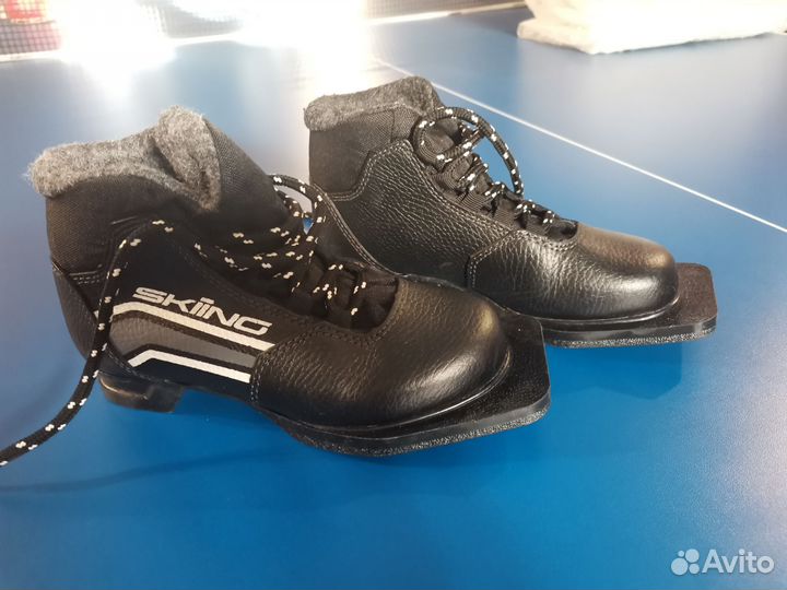 Лыжные ботинки детские