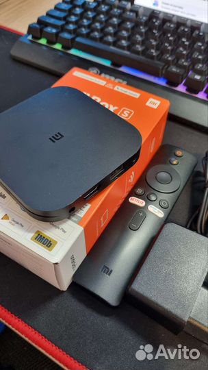 TV приставка Xiaomi MI Box S