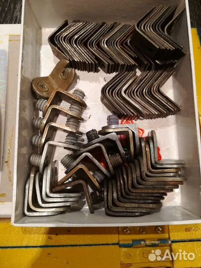 Мебельная фурнитура